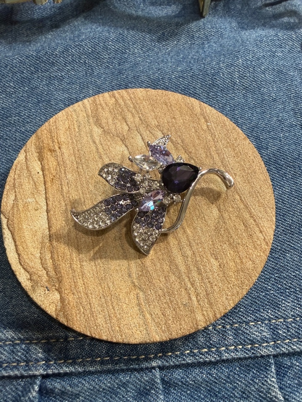 Fashion Elegant Purple Crystal Floral Brooch - Women Jewelry
